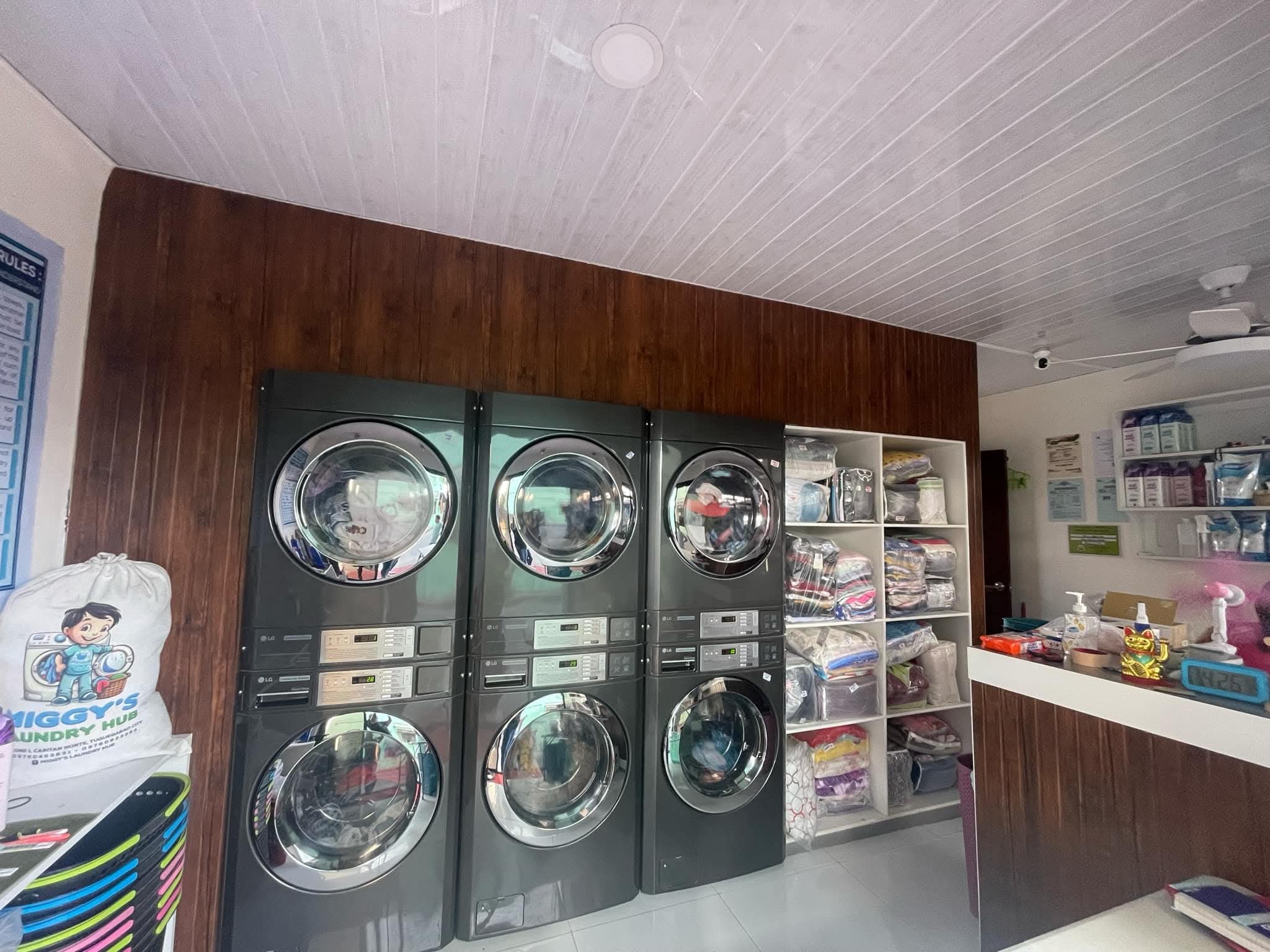 Premium 3-unit commercial washer and dryer laundry package
