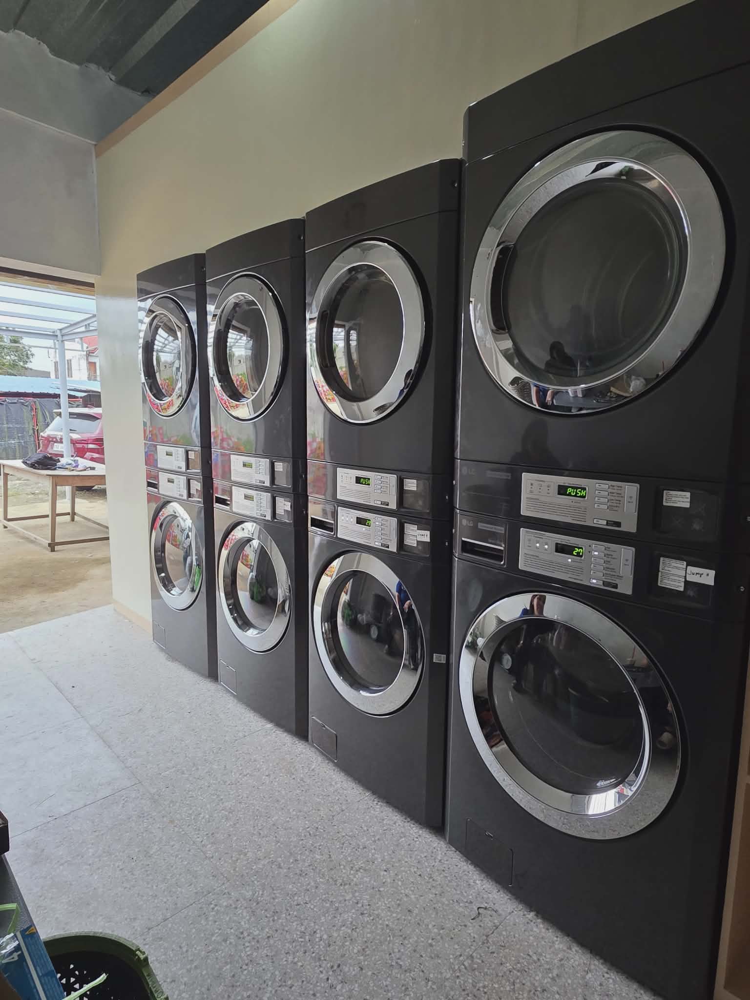 Premium 4-unit commercial washer and dryer laundry package